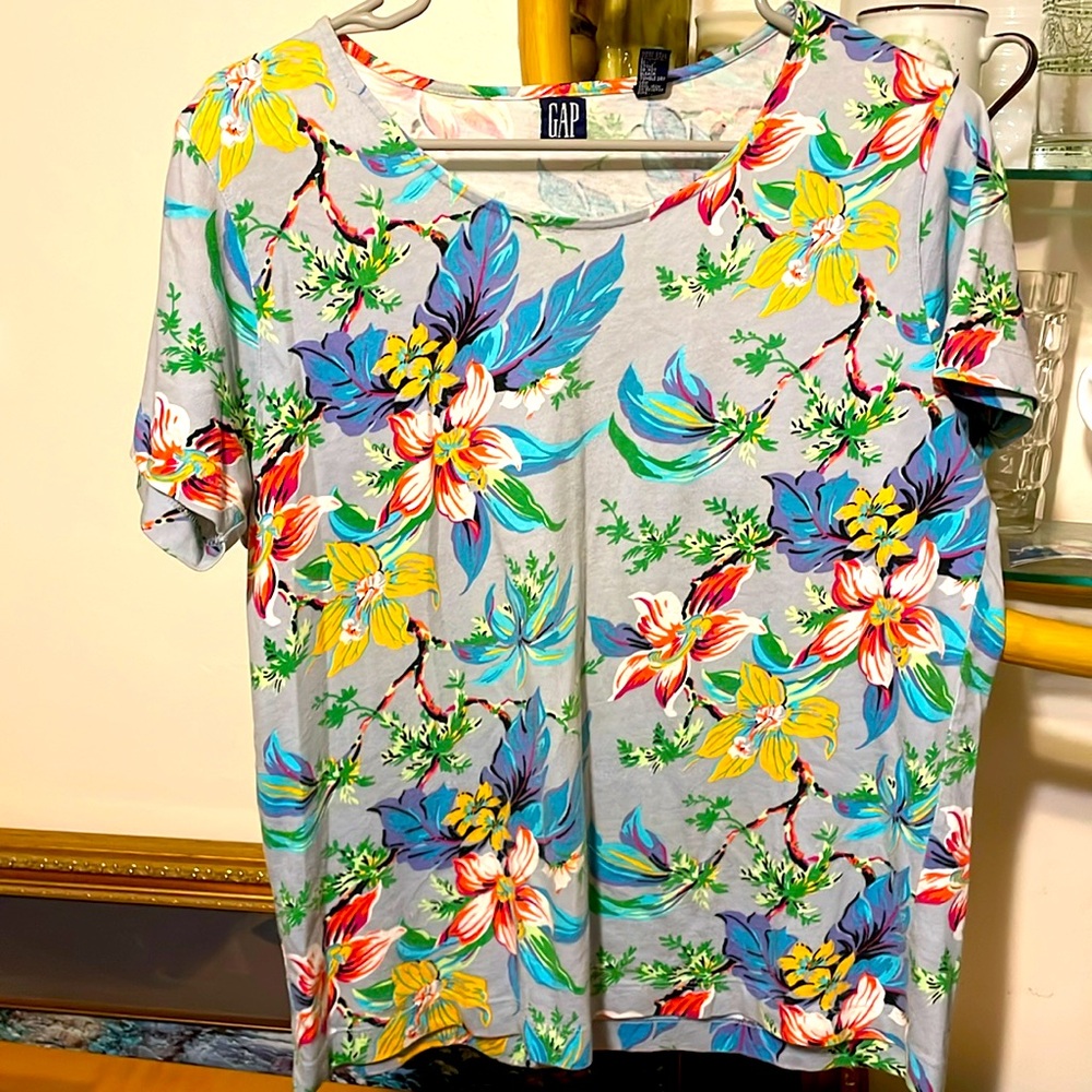 Gap Women's top (000456)